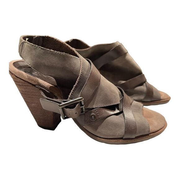 gray sandals  - Picture 1 of 8